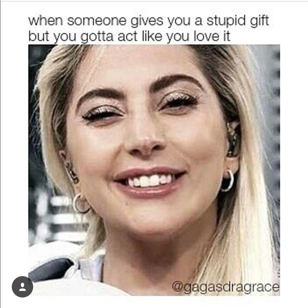 Meet your Posher, Valerie